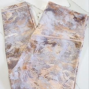 Athleta Elation Gilded Tight in size Small